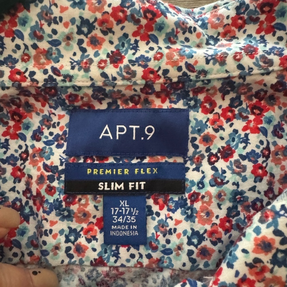 Apt. 9 Men's Red and Blue Floral Button Down Shirt Size XL - Picture 3 of 3